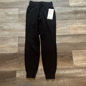 never worn lululemon pants